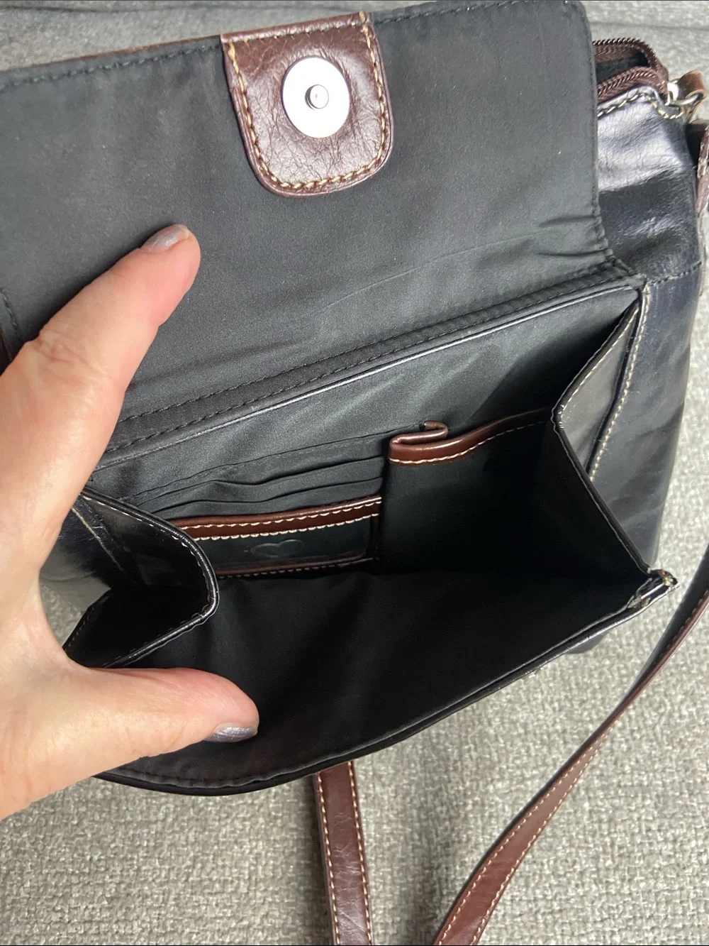 Gianni Bini compact leather